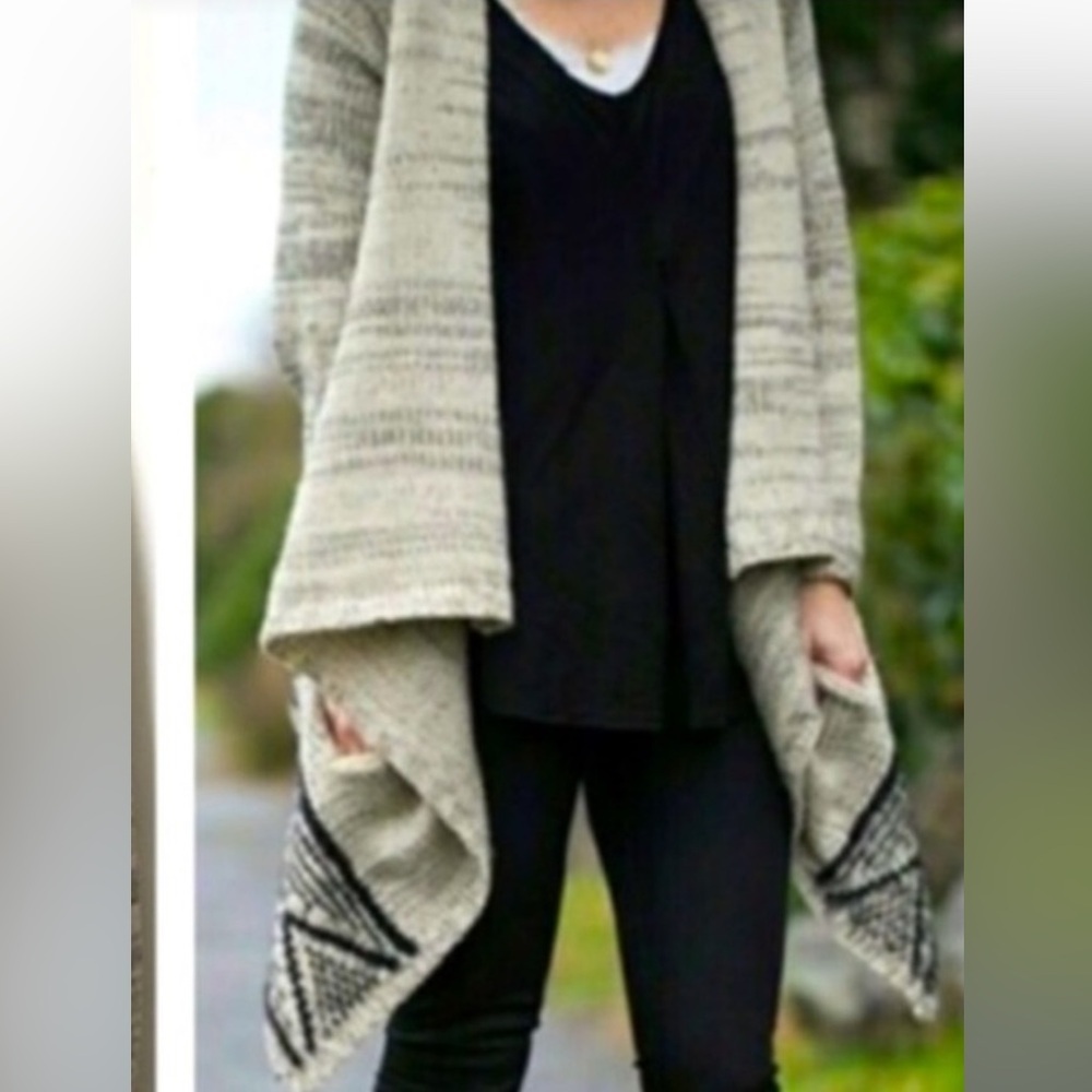 BCBGMAXAZRIA open high low cardigan sweater wool blend pockets geo hem back Med